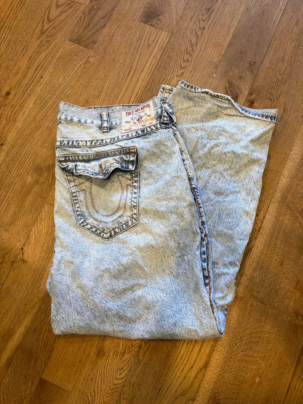 True Religion Vinny ultra baggy distressed Jeans light acid Wash Size 46
